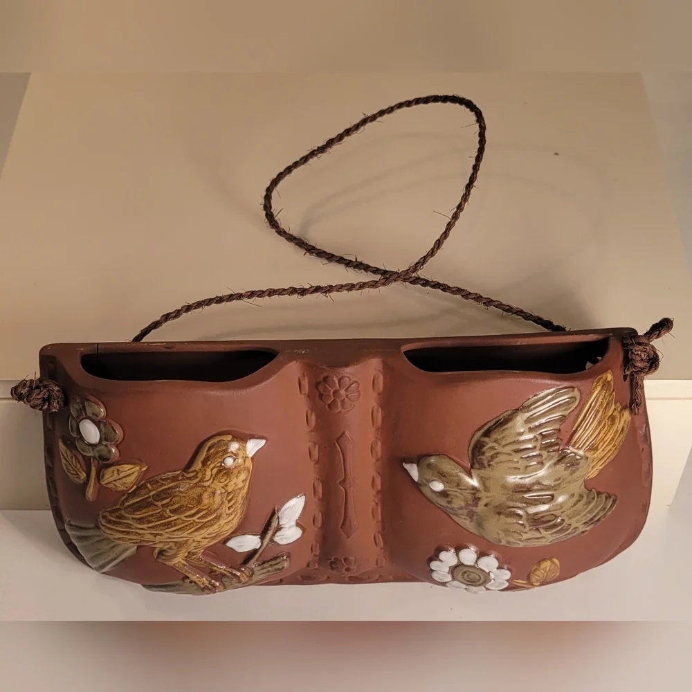 Pocket Wall Hanging - Picture 1 of 10